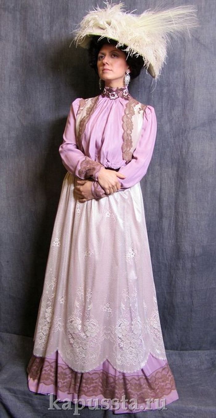 Платье розовое с верхней юбкой и болеро